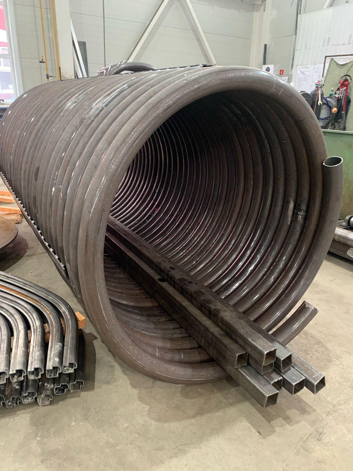 Гибка трубы в спираль